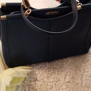 NWOT Doterra Shoulder Handbag